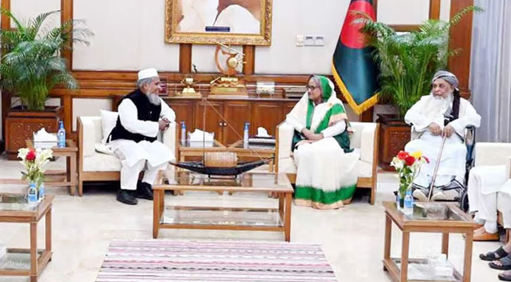 প্রধানমন্ত্রীর সঙ্গে দেখা করে বিপাকে ‘ধানের শীষের’ সাবেক এমপি